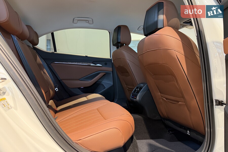 Skoda Superb - фото 22