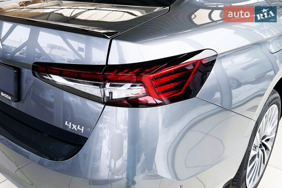 Skoda Superb - фото 7