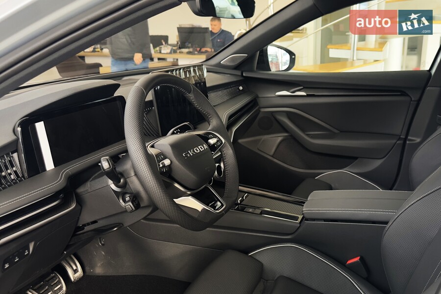 Skoda Superb - фото 16