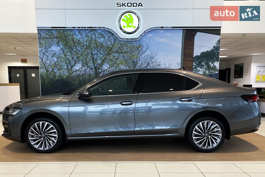 Skoda Superb - фото 4