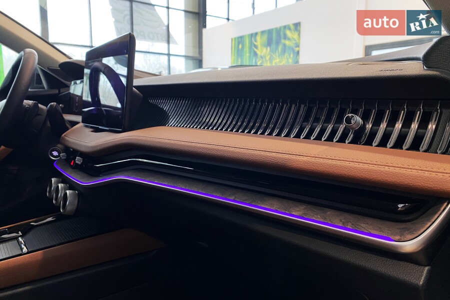 Skoda Superb - фото 25