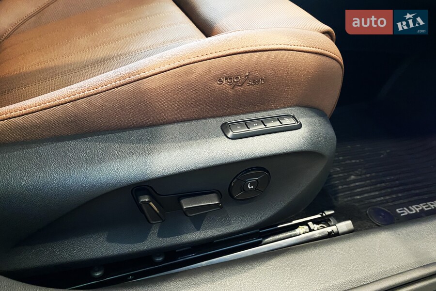 Skoda Superb - фото 28