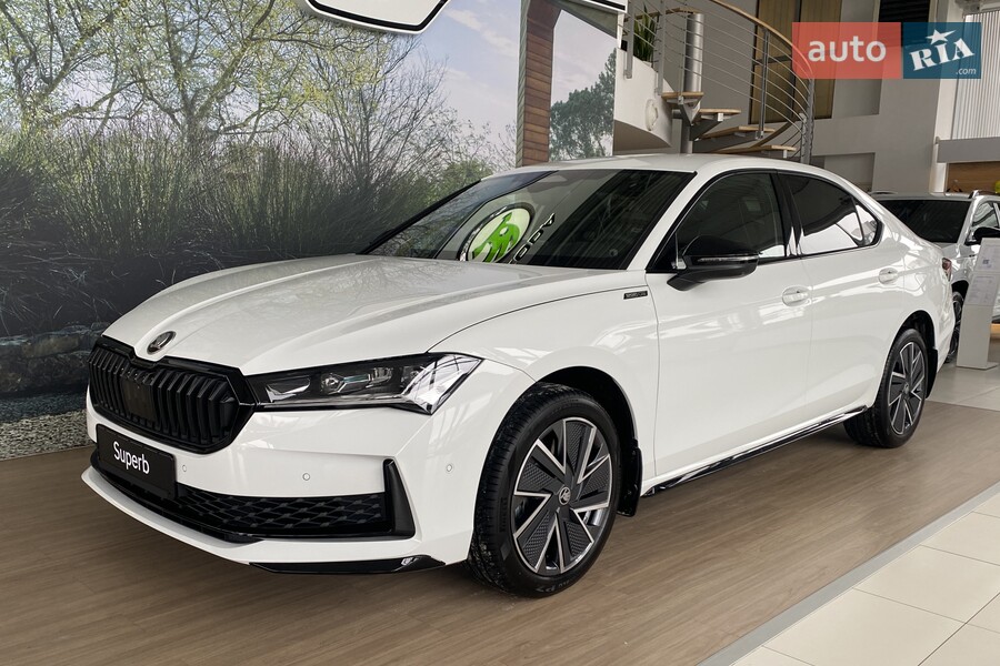 Skoda Superb - фото 3