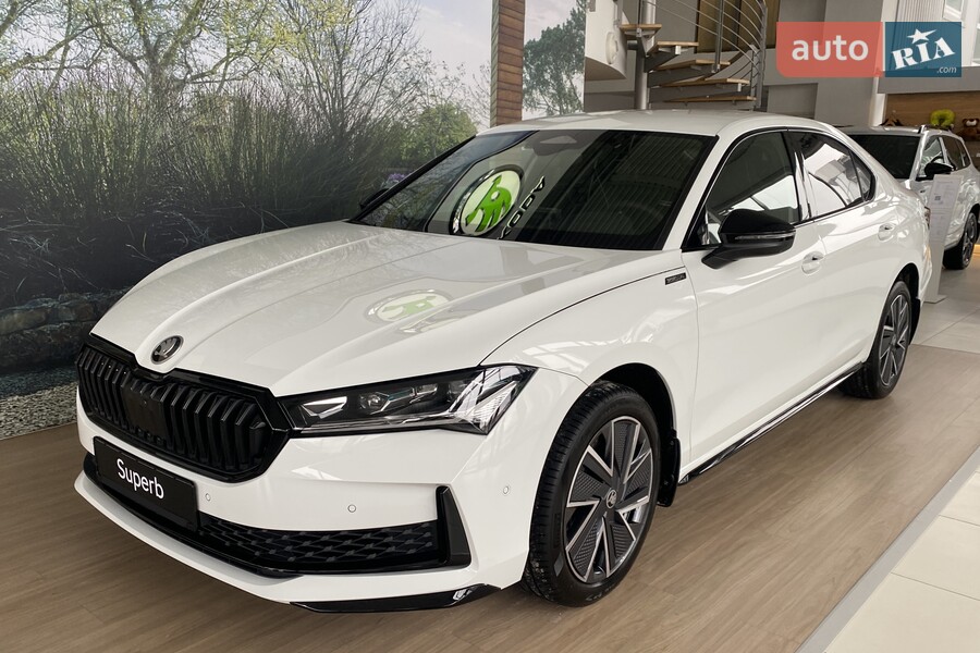 Skoda Superb - фото 2