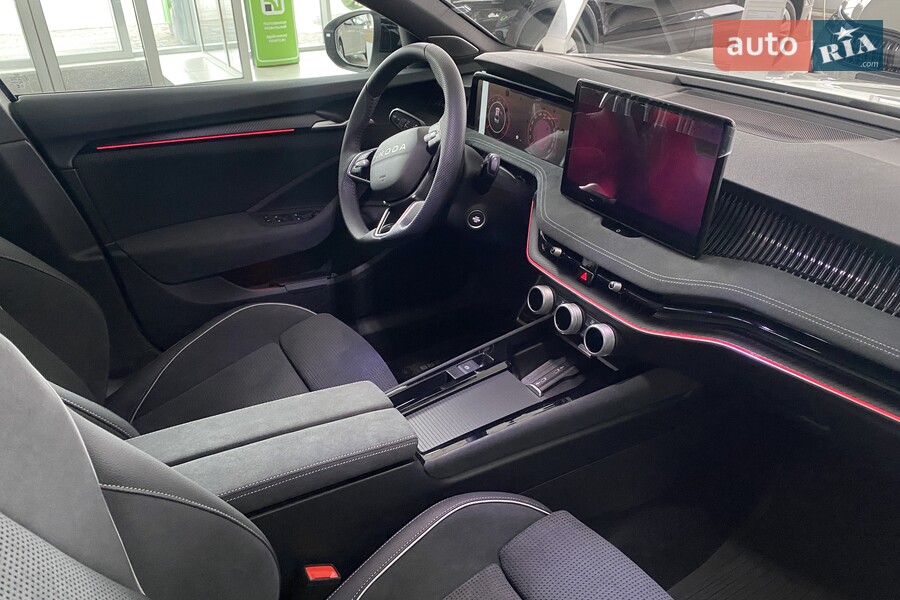 Skoda Superb - фото 12