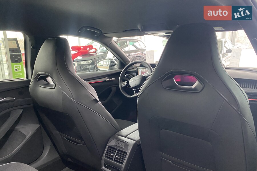 Skoda Superb - фото 13