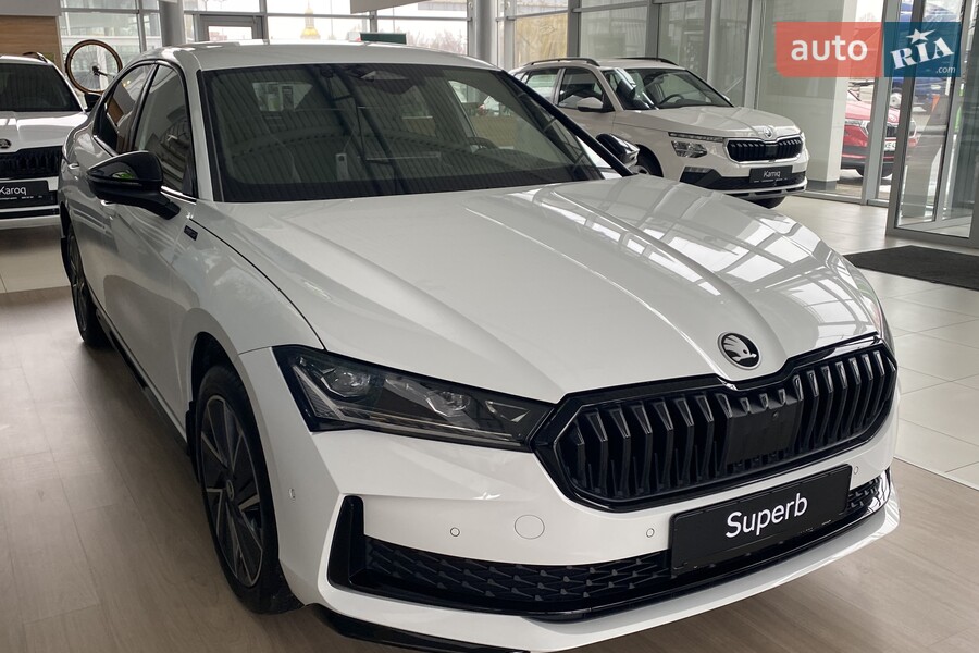 Skoda Superb - фото 4