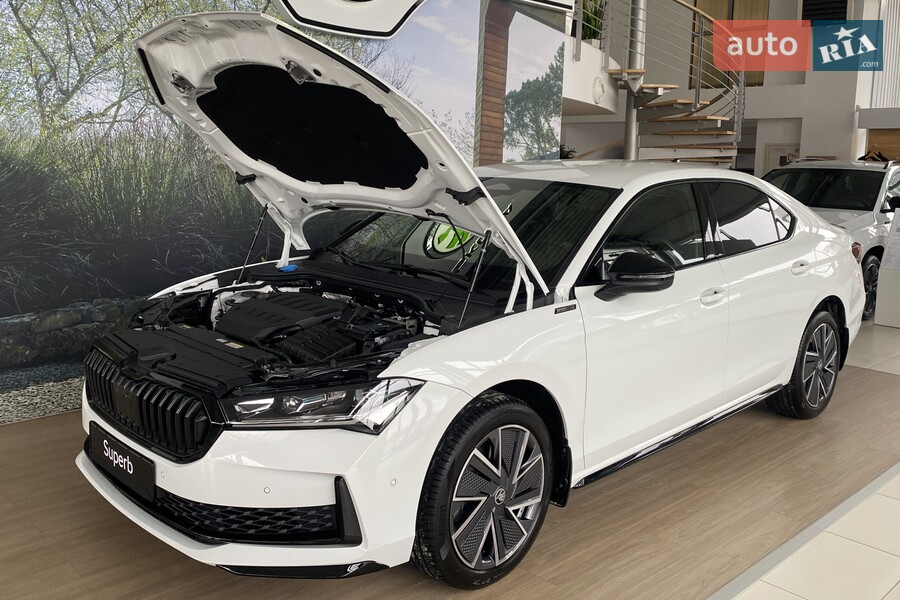 Skoda Superb - фото 24