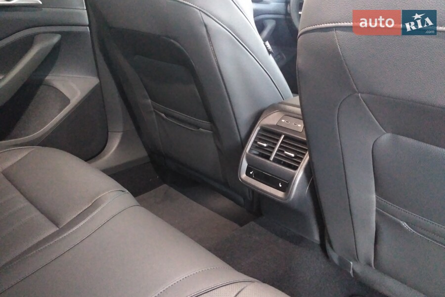 Skoda Superb - фото 12