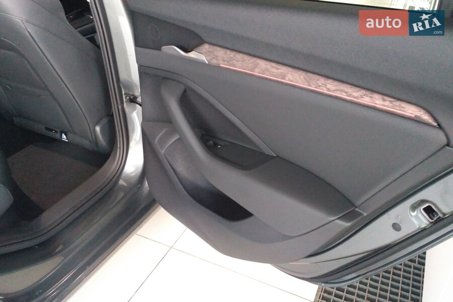 Skoda Superb - фото 17