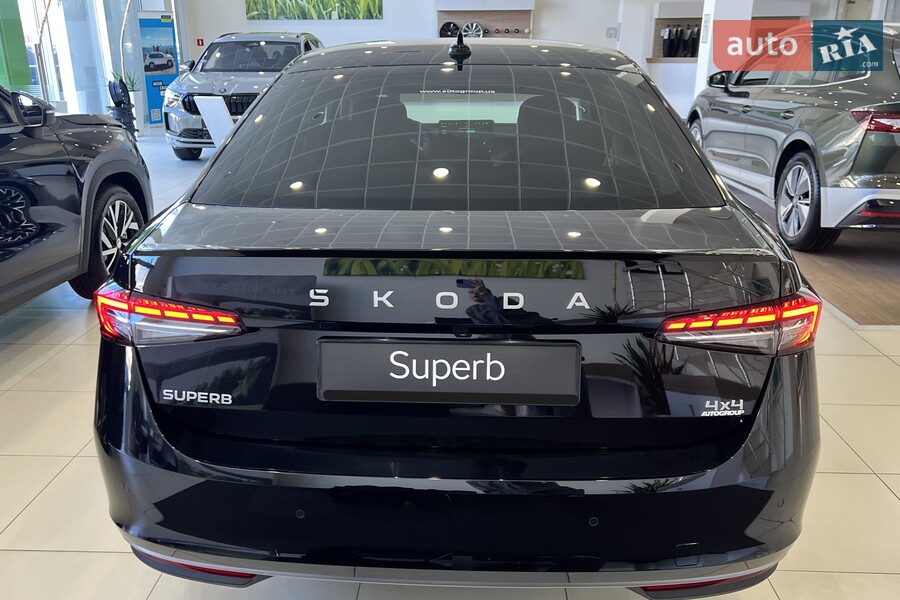 Skoda Superb - фото 5