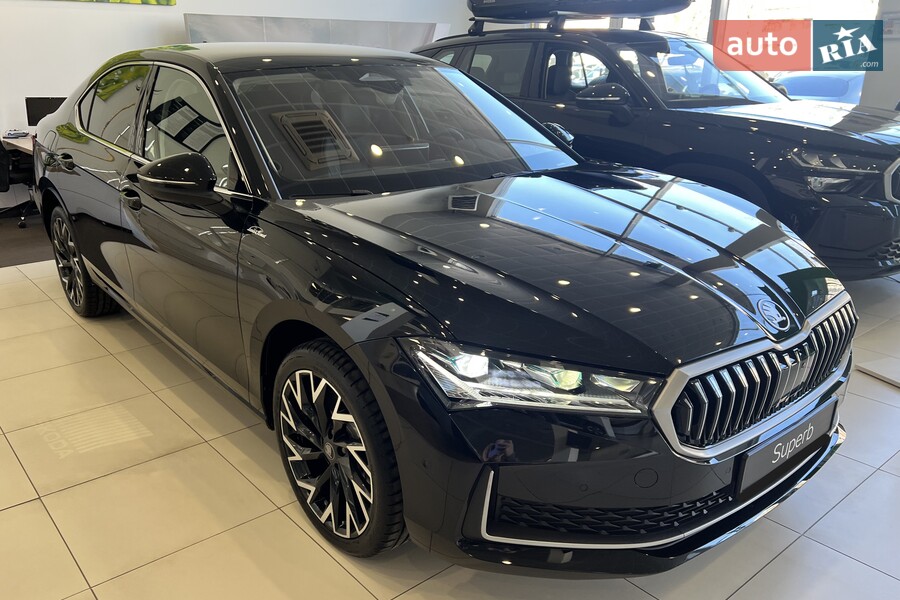 Skoda Superb - фото 2