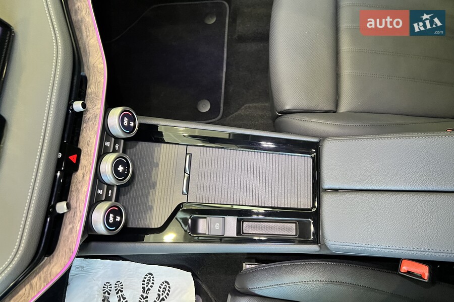 Skoda Superb - фото 15