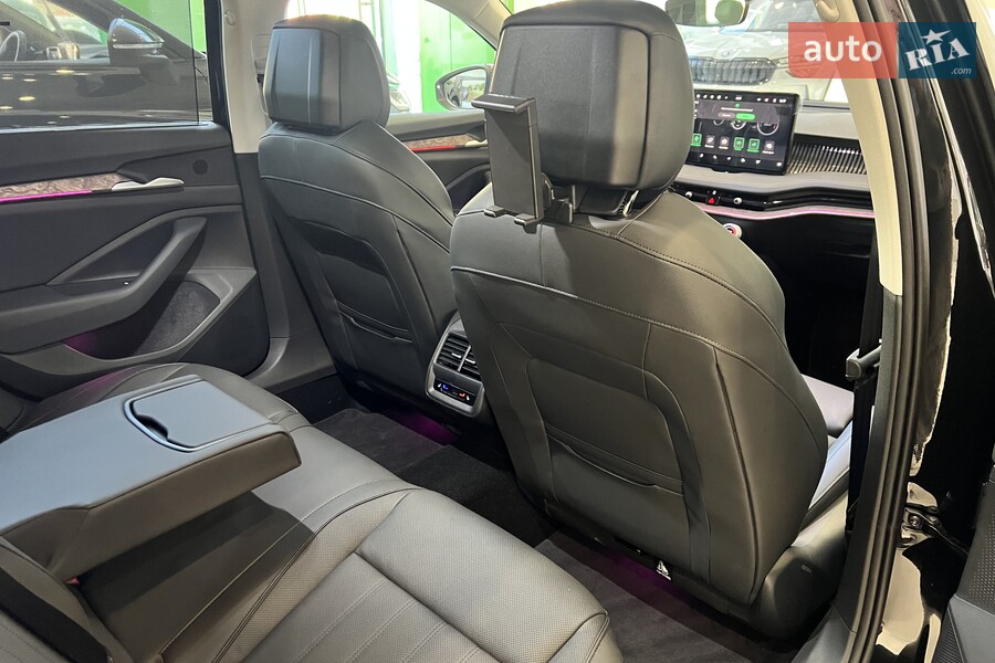 Skoda Superb - фото 18