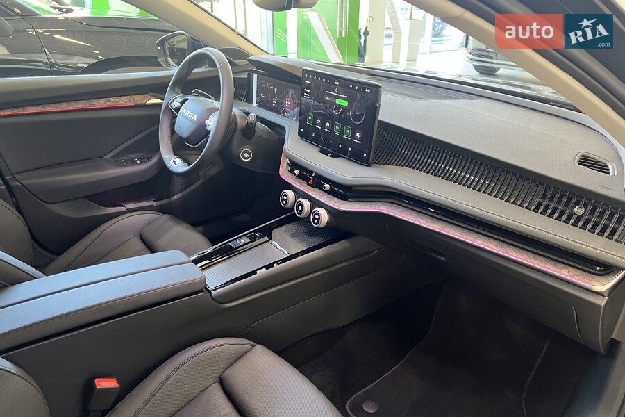 Skoda Superb - фото 17