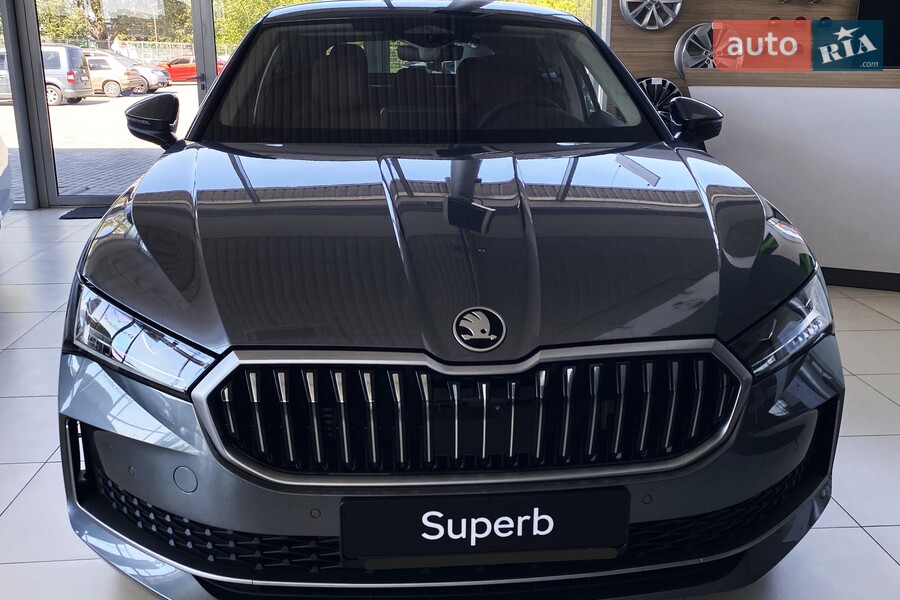 Skoda Superb - фото 1