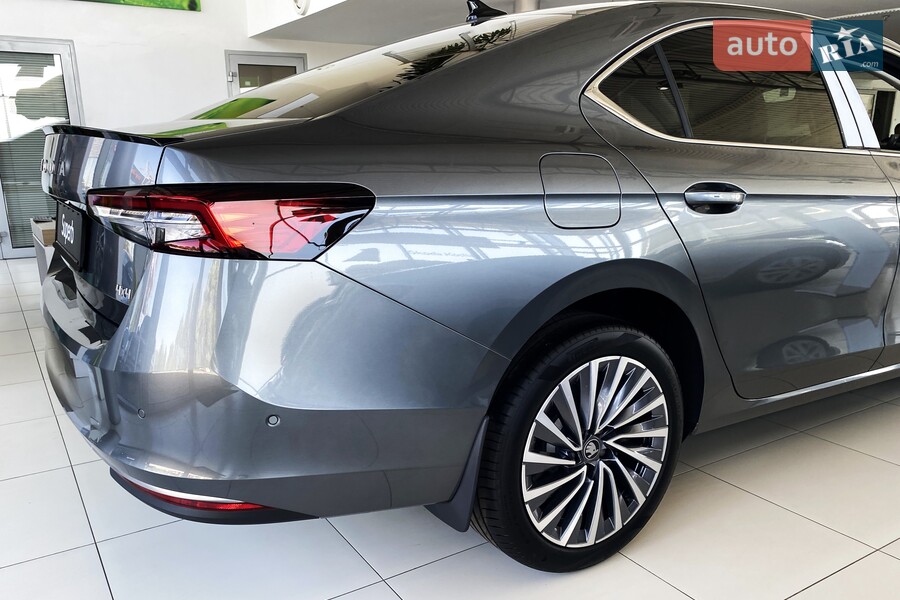 Skoda Superb - фото 7