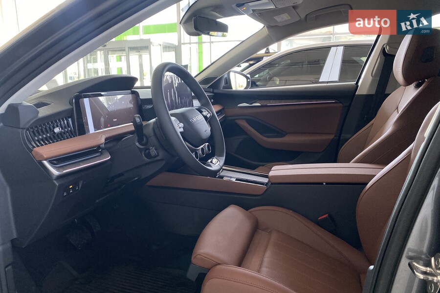 Skoda Superb - фото 15