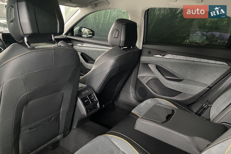 Skoda Superb - фото 18