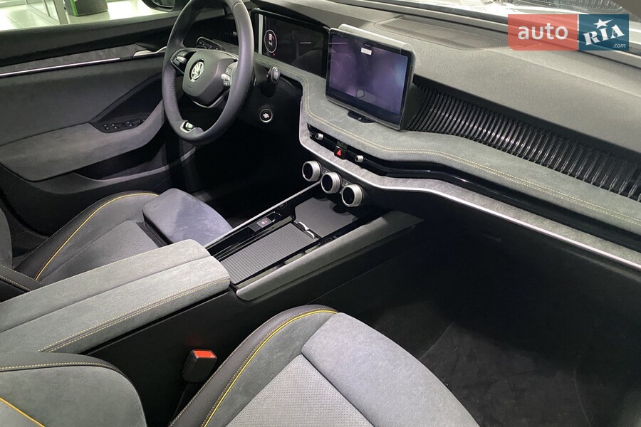 Skoda Superb - фото 23