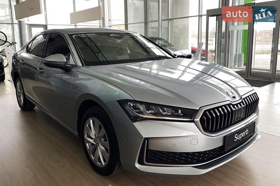 Skoda Superb - фото 2