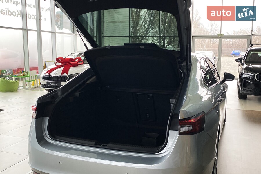 Skoda Superb - фото 12