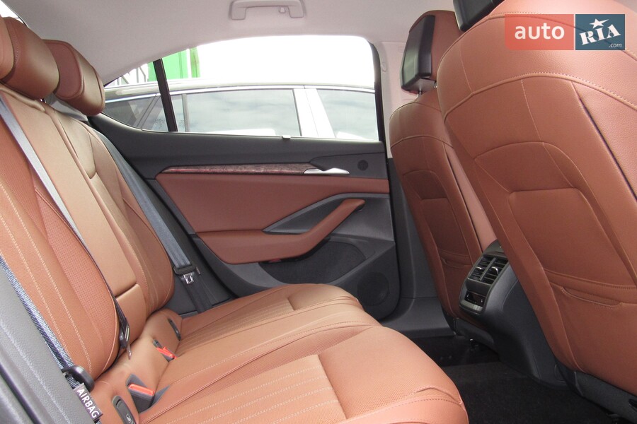 Skoda Superb - фото 5