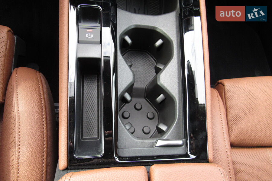 Skoda Superb - фото 25