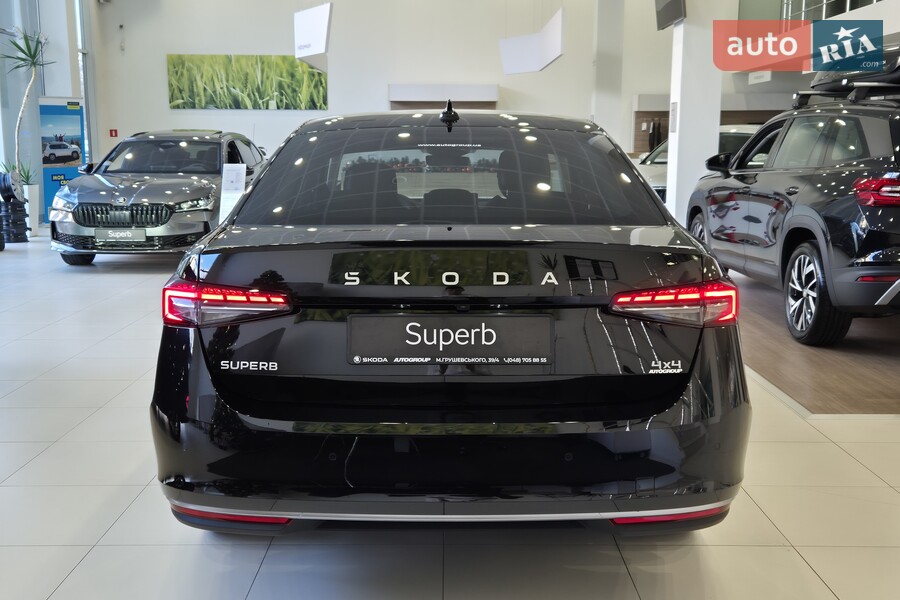 Skoda Superb - фото 6