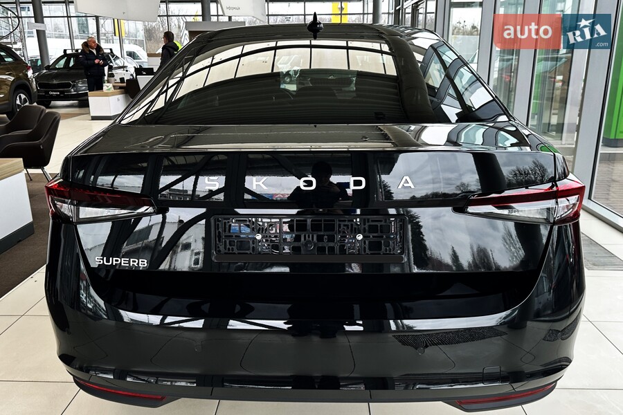 Skoda Superb - фото 6