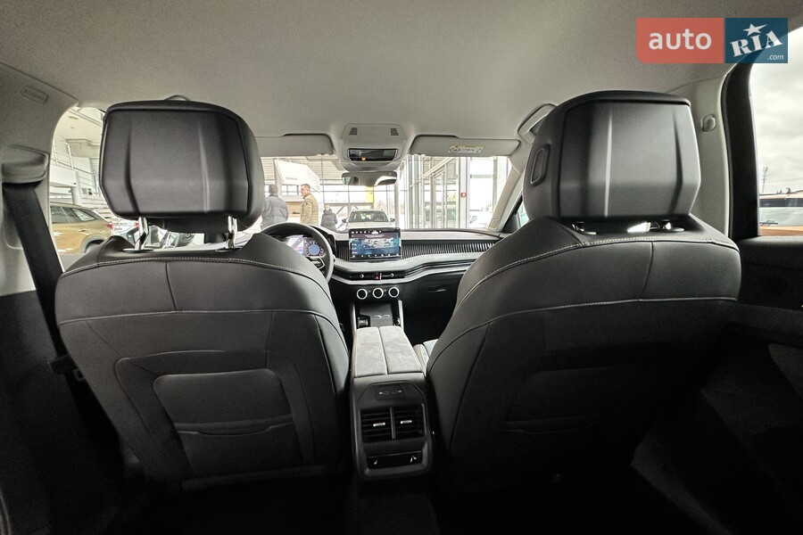 Skoda Superb - фото 12