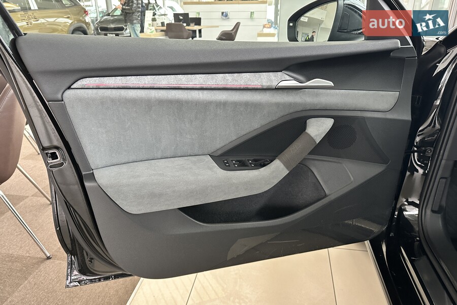 Skoda Superb - фото 21