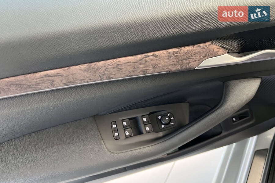 Skoda Superb - фото 15