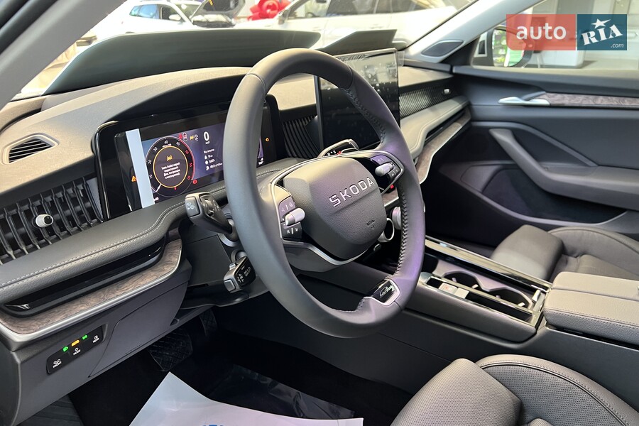 Skoda Superb - фото 16