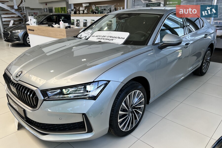 Skoda Superb - фото 5