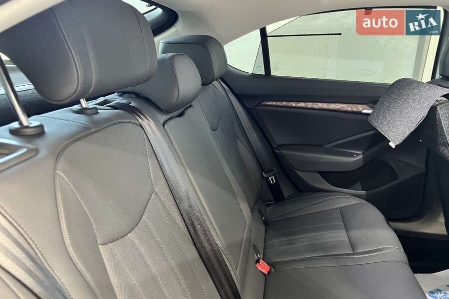 Skoda Superb - фото 20