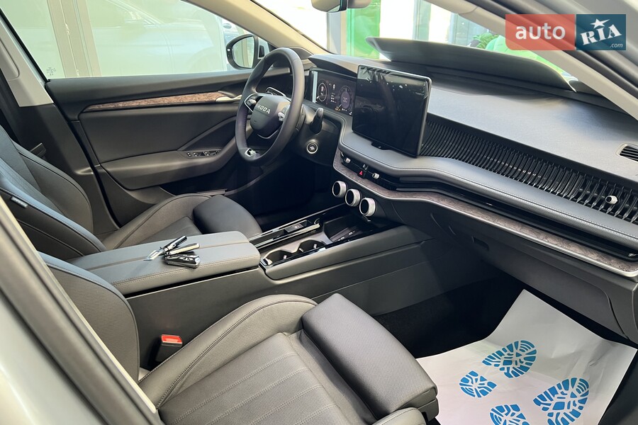 Skoda Superb - фото 19