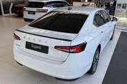 Skoda Superb - фото 8