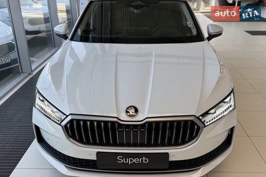 Skoda Superb - фото 3