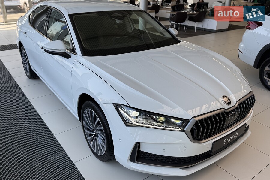 Skoda Superb - фото 1