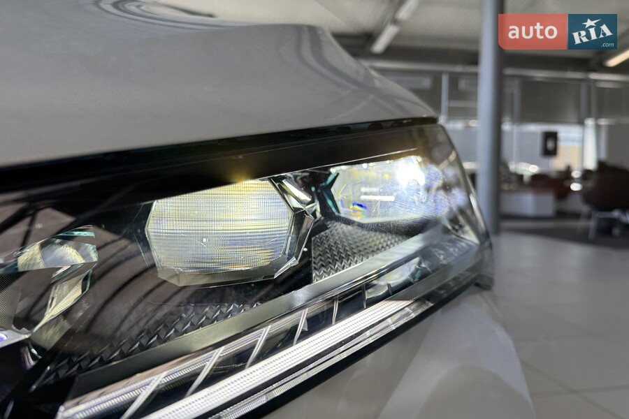 Skoda Superb - фото 11