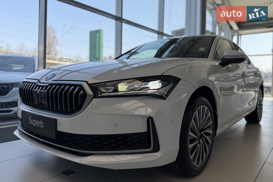 Skoda Superb - фото 6