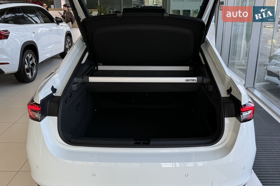 Skoda Superb - фото 14