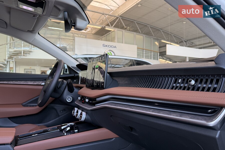 Skoda Superb - фото 21