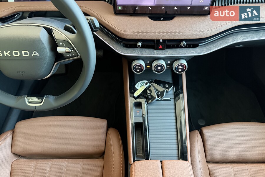 Skoda Superb - фото 25