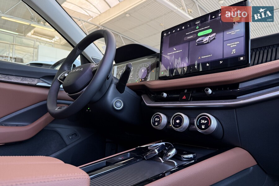 Skoda Superb - фото 31