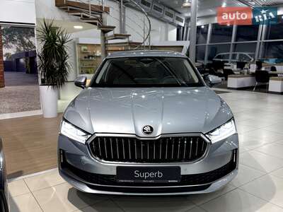 Skoda Superb 2025 Selection