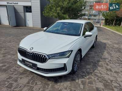 Skoda Superb 2025 Laurin & Klement