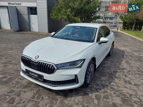 Skoda Superb 2025