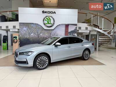Skoda Superb 2025 Laurin & Klement